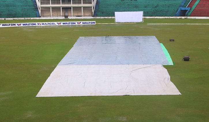বরিশাল-চট্টগ্রামের প্রথম দিন কেড়ে নিল ‘বুলবুল’ বরিশাল-চট্টগ্রামের প্রথম দিন কেড়ে নিল ‘বুলবুল’