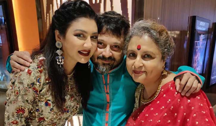শিবপ্রসাদ-নন্দিতাকে নিয়ে প্রেক্ষাগৃহ ঘুরবেন জয়া শিবপ্রসাদ-নন্দিতাকে নিয়ে প্রেক্ষাগৃহ ঘুরবেন জয়া