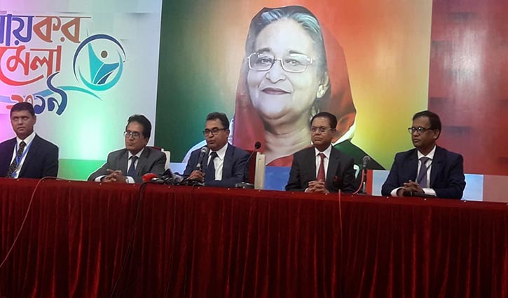 ৭ কোটি টাকা আয়কর দিয়েছে অর্থমন্ত্রীর পরিবার ৭ কোটি টাকা আয়কর দিয়েছে অর্থমন্ত্রীর পরিবার