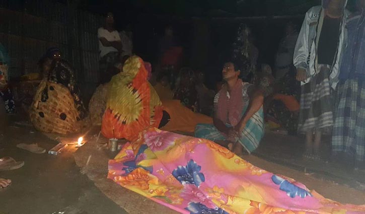 বিয়ের ৯ দিনের মাথায় মোটরসাইকেল কেড়ে নিল যুবকের প্রাণ বিয়ের ৯ দিনের মাথায় মোটরসাইকেল কেড়ে নিল যুবকের প্রাণ