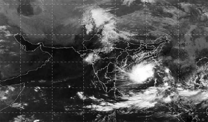 Two dead as Cyclone Bulbul lashes Indian coasts Two dead as Cyclone Bulbul lashes Indian coasts