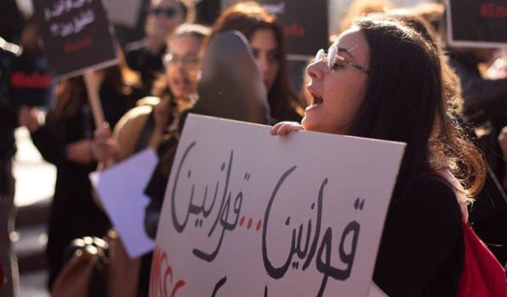 এমপির ‘হস্তমৈথুনের’ ছবিতে...