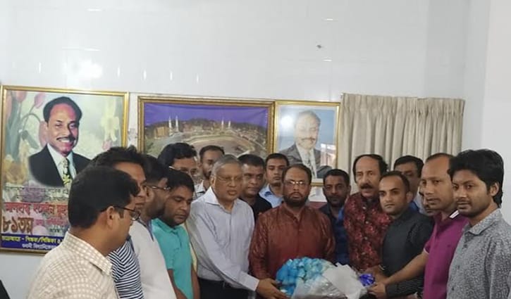 ‘ছাত্ররাজনীতির সুস্থ ধারা ফিরিয়ে আনতে হবে’ ‘ছাত্ররাজনীতির সুস্থ ধারা ফিরিয়ে আনতে হবে’