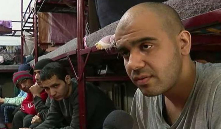 ক্ষমা চায় আইএস যোদ্ধারা