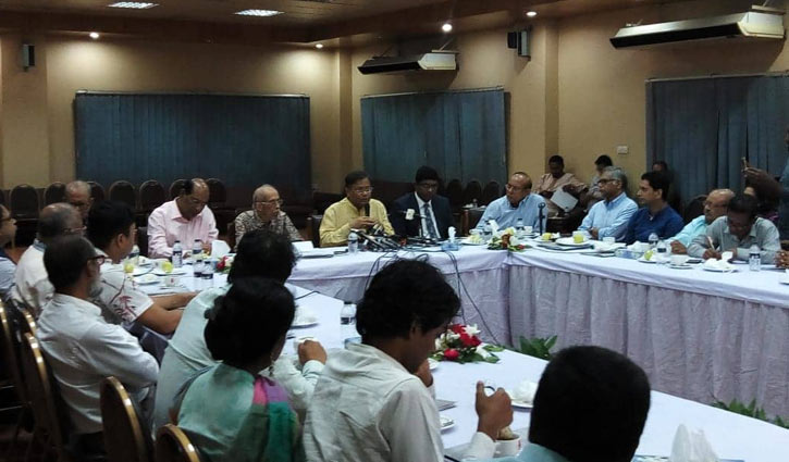 ই-সিগারেট নিষিদ্ধ হওয়া প্রয়োজন: তথ্যমন্ত্রী ই-সিগারেট নিষিদ্ধ হওয়া প্রয়োজন: তথ্যমন্ত্রী