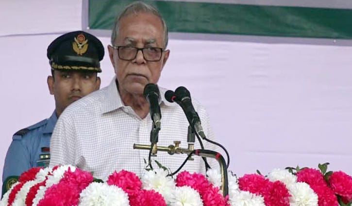 কর্মস্থলে থেকে দায়িত্ব পালন করুন : রাষ্ট্রপতি কর্মস্থলে থেকে দায়িত্ব পালন করুন : রাষ্ট্রপতি