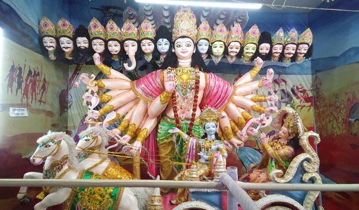 উপমহাদেশের সর্ববৃহৎ দুর্গাপূজা উপমহাদেশের সর্ববৃহৎ দুর্গাপূজা