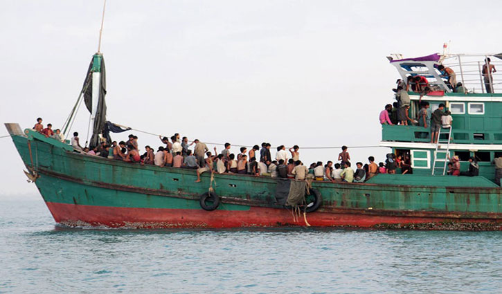 Refugees sailing from Bangladesh, Myanmar face perils at sea
