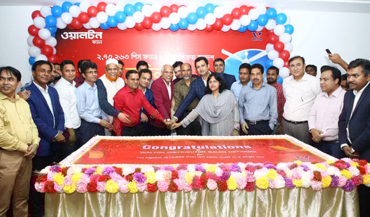 একদিনে ওয়ালটন গ্রুপের সাড়ে ৩ লাখ ফ্যান বিক্রি একদিনে ওয়ালটন গ্রুপের সাড়ে ৩ লাখ ফ্যান বিক্রি