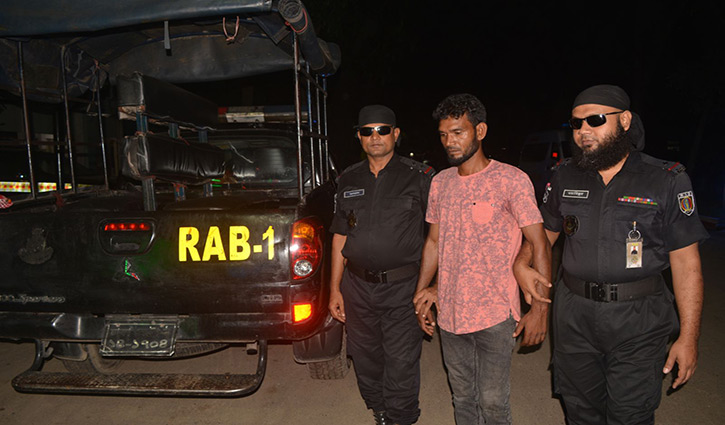 টঙ্গীতে ৩০ কেজি গাঁজাসহ আটক ১ টঙ্গীতে ৩০ কেজি গাঁজাসহ আটক ১