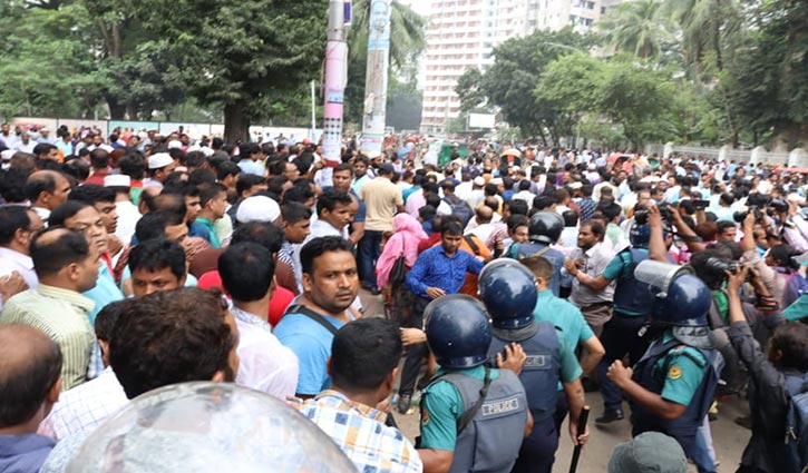দাবি না মানলে সমাপনী পরীক্ষা বর্জনের আল্টিমেটাম দাবি না মানলে সমাপনী পরীক্ষা বর্জনের আল্টিমেটাম