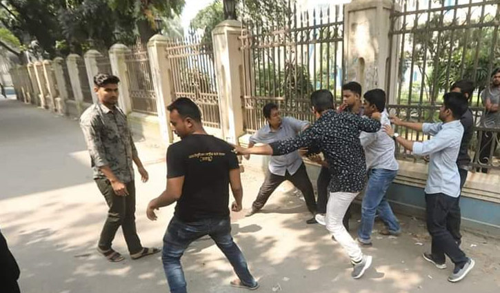 ঢাবিতে ছাত্রদলের ওপর হামলার অভিযোগ ঢাবিতে ছাত্রদলের ওপর হামলার অভিযোগ