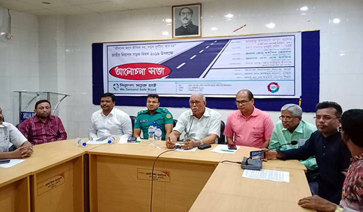 পাঁচ বছরে দেশে সড়ক দুর্ঘটনায় নিহত ২৩ হাজার পাঁচ বছরে দেশে সড়ক দুর্ঘটনায় নিহত ২৩ হাজার
