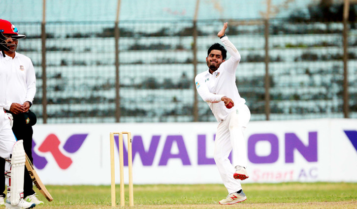 আল আমিনের বোলিংয়ে ঘুরে দাঁড়িয়েছে বিসিবি একাদশ