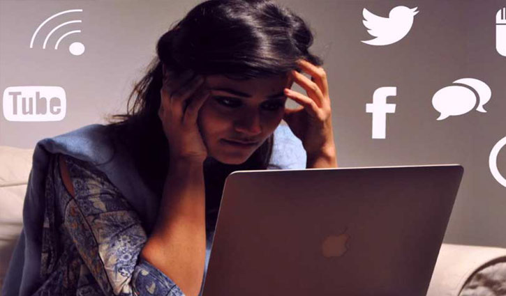 সাইবার হয়রানি রোধে নারীর করণীয়