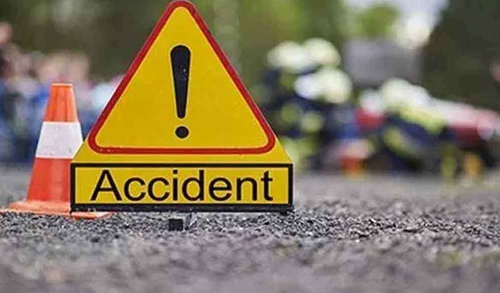 Two killed Rajshahi road accidents