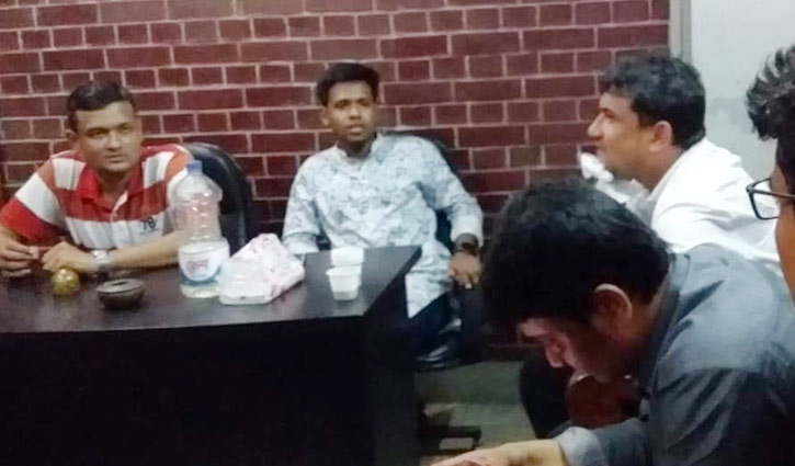 ক্ষমা চাইলেন শোভন ক্ষমা চাইলেন শোভন