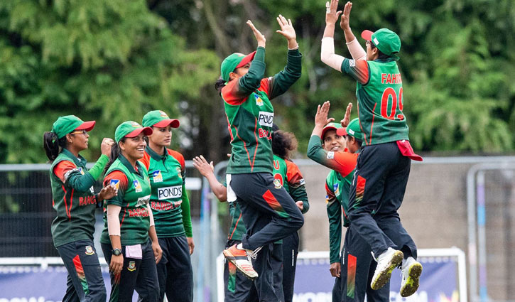 গ্রুপ চ্যাম্পিয়ন হয়ে সেমিফাইনালে বাংলাদেশের মেয়েরা গ্রুপ চ্যাম্পিয়ন হয়ে সেমিফাইনালে বাংলাদেশের মেয়েরা