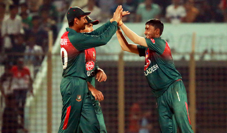 আমিনুলের ভেতর ‘এক্স ফ্যাক্টর’ দেখছেন মাহমুদউল্লাহ আমিনুলের ভেতর ‘এক্স ফ্যাক্টর’ দেখছেন মাহমুদউল্লাহ