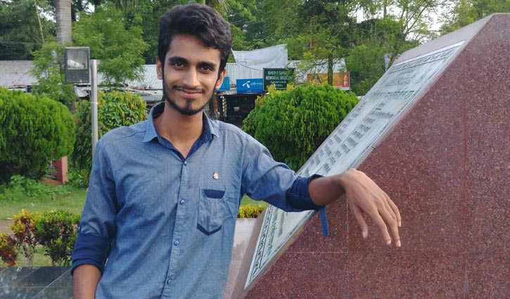 শৈশবের হাতছানি… শৈশবের হাতছানি…