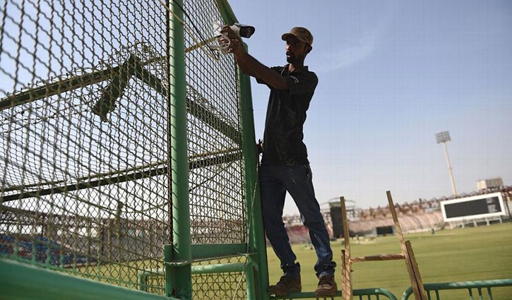 Sri Lanka 'reassessing' Pakistan tour after security threat