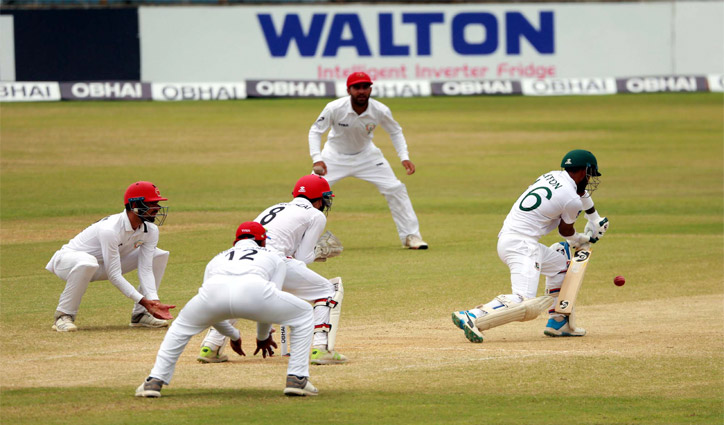 Rain forces early stumps in Ctg