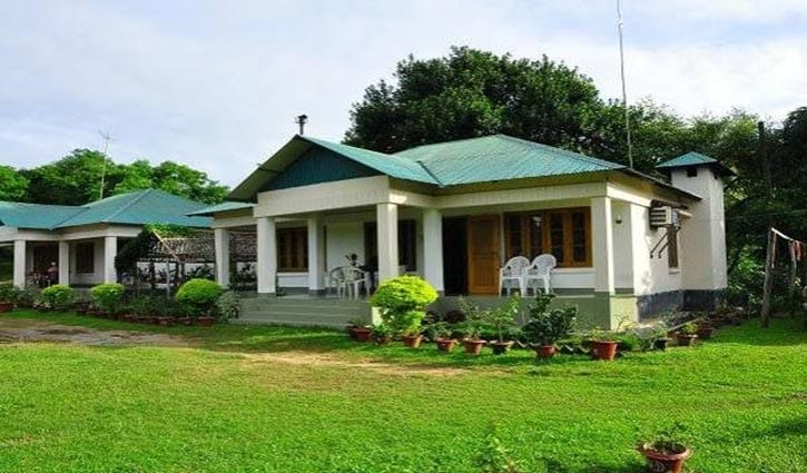 রিসোর্টে বসেই মিলবে তাজা চা পাতার ঘ্রাণ রিসোর্টে বসেই মিলবে তাজা চা পাতার ঘ্রাণ