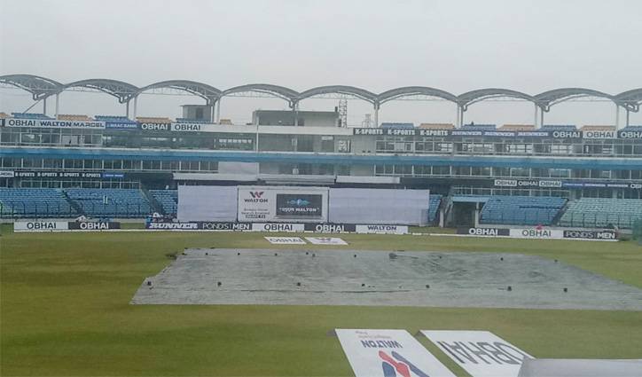 Poor weather delays Afghanistan's victory march