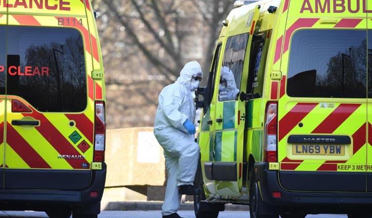 যুক্তরাজ্যের স্বাস্থ্য বিভাগের এক তৃতীয়াংশ কর্মী করোনায় আক্রান্ত