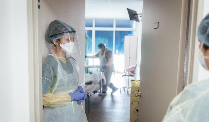 France extends lockdown for another month