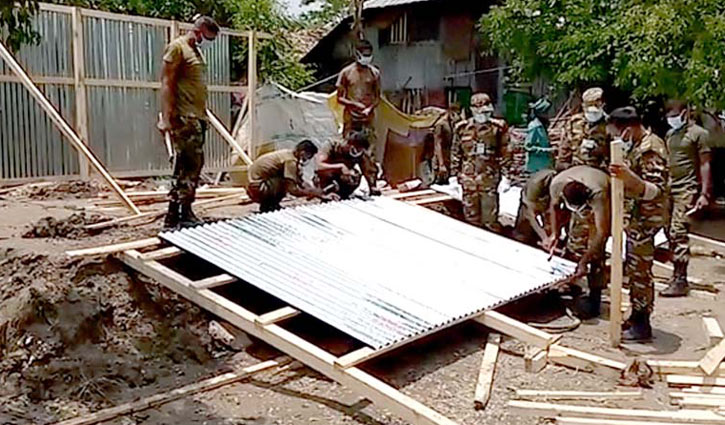 আম্ফানে ক্ষতিগ্রস্তদের ঘর করে দিচ্ছে সেনাবাহিনী আম্ফানে ক্ষতিগ্রস্তদের ঘর করে দিচ্ছে সেনাবাহিনী