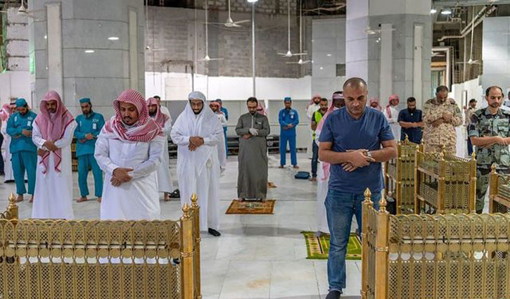 মসজিদে জুমা’র নামাজের অনুমতি দিয়েছে সৌদি সরকার