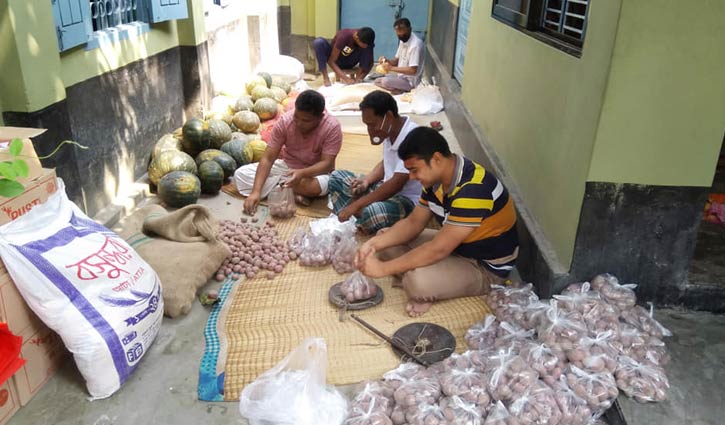 করোনা মোকাবিলায় ‘সুহৃদ’ আছে বন্ধু বেশে করোনা মোকাবিলায় ‘সুহৃদ’ আছে বন্ধু বেশে