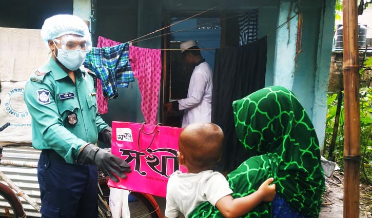 প্রশংসা কুড়াচ্ছে নায়েকের মানবিকতা