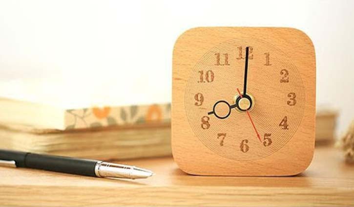 সময় ও জীবনের ক্ষুদ্র প্রয়াস