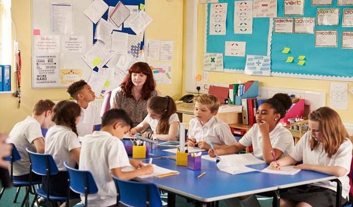 Primary schools in England to reopen by 1 June