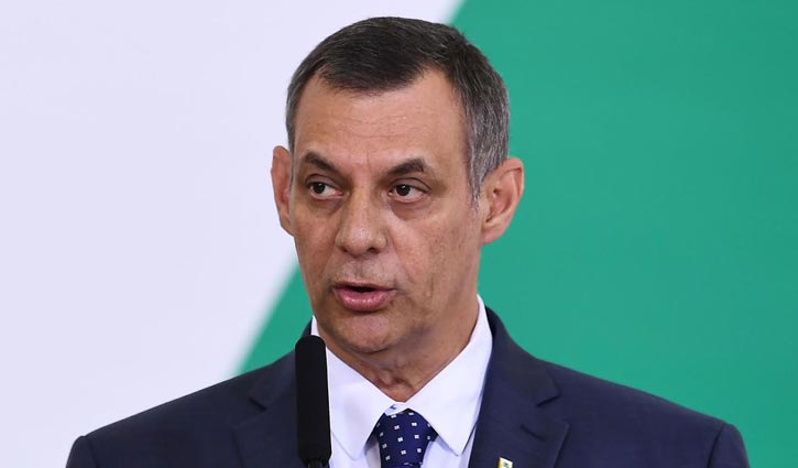 Brazil presidential spokesman tests positive for virus