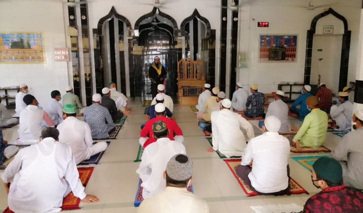 মসজিদে মসজিদে ঈদের জামাত, করোনামুক্তি কামনা মসজিদে মসজিদে ঈদের জামাত, করোনামুক্তি কামনা