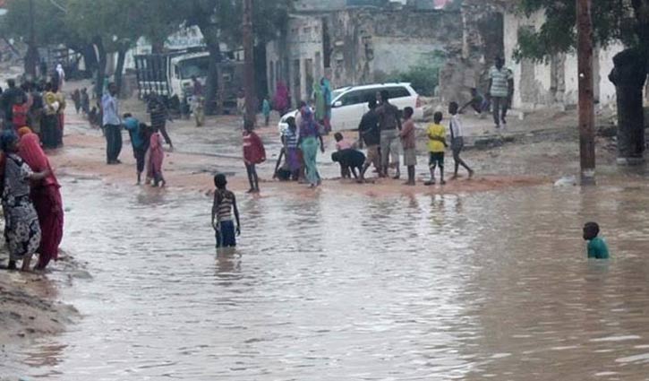 Floods kill 285 in Kenya