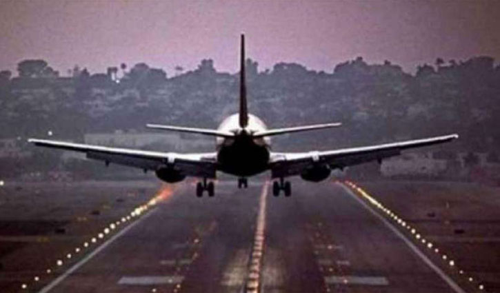 Domestic flights resume in India after 2 months