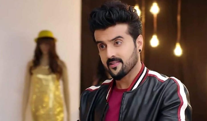 অভাবের তাড়নায় গাড়ি বিক্রি করলেন অভিনেতা অভাবের তাড়নায় গাড়ি বিক্রি করলেন অভিনেতা