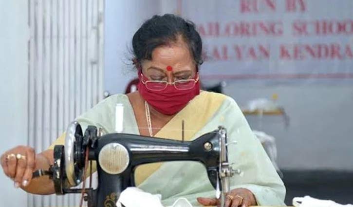 Indian President wife stitches masks for shelter homes