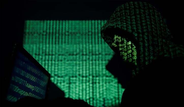 US accuses China of stealing coronavirus research