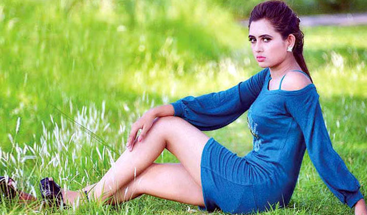 পাঁচবার চুম্বন করেছি: তানিয়া পাঁচবার চুম্বন করেছি: তানিয়া