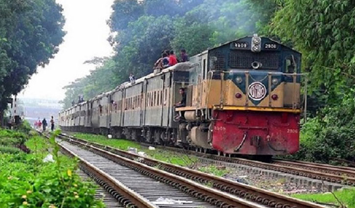 ৫০ শতাংশ যাত্রী নিয়ে চলবে ৮ আন্তঃনগর ট্রেন ৫০ শতাংশ যাত্রী নিয়ে চলবে ৮ আন্তঃনগর ট্রেন
