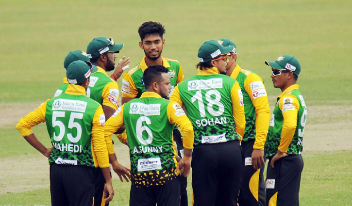 ব্যর্থ সাকিব-মাহমুদউল্লাহ, আরিফুলের ব্যাটে খুলনার ১৪৬ ব্যর্থ সাকিব-মাহমুদউল্লাহ, আরিফুলের ব্যাটে খুলনার ১৪৬