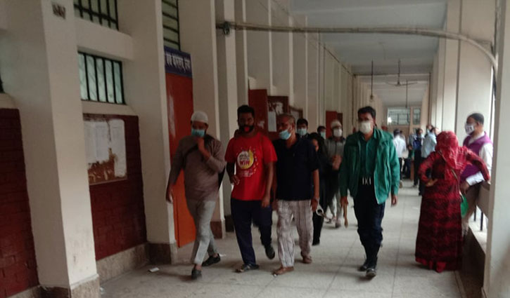 মা-ছেলে হত্যা: আসামিদের ফাঁসি চান স্বজনেরা মা-ছেলে হত্যা: আসামিদের ফাঁসি চান স্বজনেরা