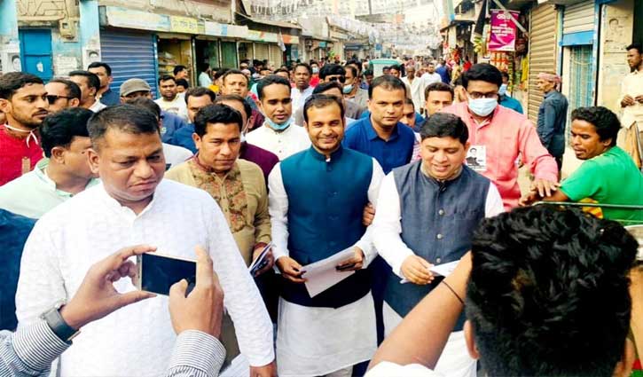 নৌকার পক্ষে যুবলীগের রাতদিন প্রচারণা নৌকার পক্ষে যুবলীগের রাতদিন প্রচারণা