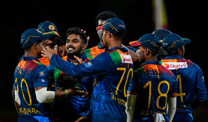 উইন্ডিজকে হারিয়ে সিরিজে সমতা ফেরালো শ্রীলঙ্কা উইন্ডিজকে হারিয়ে সিরিজে সমতা ফেরালো শ্রীলঙ্কা