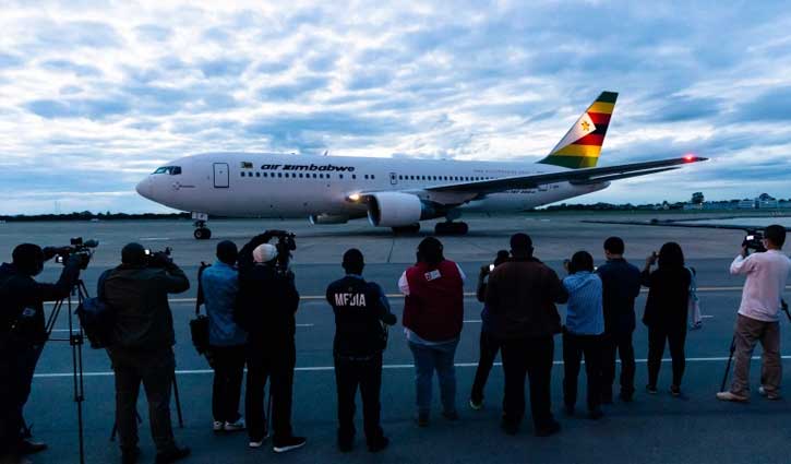 জিম্বাবুয়েতে পৌঁছেছে করোনার টিকার প্রথম চালান